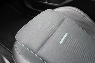 Ford Focus Ford Focus 1.0 EcoBoost 125PK Active Business | B&O | Trekhaak | Adaptieve Cruise | Navigatie | Camera - afbeelding nr 26