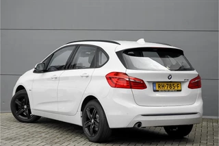 BMW 2 Serie BMW 2 Serie Active Tourer 218i Sport Line Navi Camera Trekhaak - afbeelding nr 11