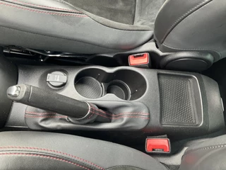 Alfa Romeo Giulietta Alfa Romeo Giulietta 1.750 Turbo 241pk Veloce Automaat Carplay Sport-Stoelen Nav/Cruise Voll.Onderhouden! - afbeelding nr 38