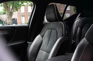 Volvo XC40 Volvo XC40 2.0 T4 R-Design Pano / Camera / ACC - afbeelding nr 28