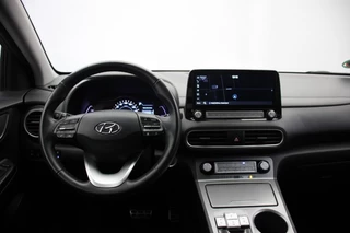 Hyundai Kona Hyundai Kona Electric Fashion 64 kWh - Carplay, Camera, Cruise - afbeelding nr 3