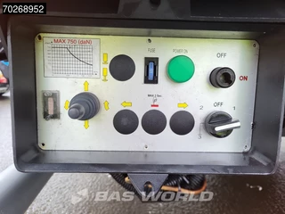 Iveco Daily Iveco Daily 35S14 Automaat Bakwagen Laadklep Lat om lat Zijdeur Camera Meubelbak Koffer 20m3 Airco Cruise control - afbeelding nr 14