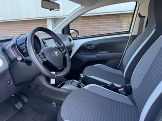 Toyota Aygo Toyota Aygo Automaat 1.0 VVT-i x-play - afbeelding nr 13
