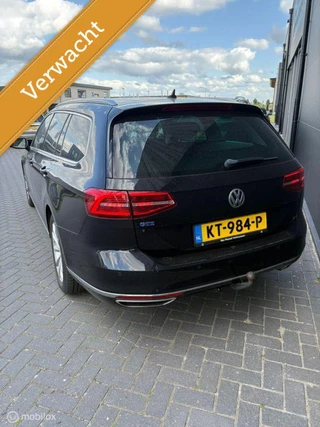 Volkswagen Passat Volkswagen Passat 1.4 TSI GTE Highline Alcantara LED CarPlay - afbeelding nr 2