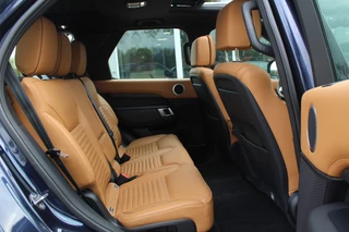 Land Rover Discovery Land Rover Discovery 2.0 Td4 HSE Luxury / Trekhaak / Panoramadak / Camera / 22'' / Luchtvering / Keyless / DAB / Cruise Control - afbeelding nr 12