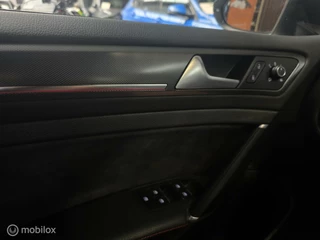 Volkswagen Golf Volkswagen Golf 2.0 TSI GTI TCR/ 290 PK / ACC / Nieuwe staat - afbeelding nr 26