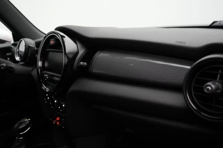 MINI Cooper Mini Mini 1.5 Cooper Chili Serious Business | John Cooper Works Chili Pakket | Keyless Entry | lederen bekleding | Navigatie | Parkeersensoren | verwarmde voorstoelen - afbeelding nr 19