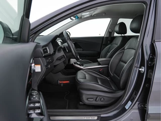 Kia e-Niro (INCL.BTW) Aut. *FULL-LEATHER | JBL-AUDIO | FULL-LED | NAVI-FULLMAP | DAB | ADAPT.CRUISE | CAMERA | MEMORY-PACK | LANE-ASSIST | KEYLESS | DIGI-COCKPIT | SHIFT-PADDLES | COMFORT-SEATS | 17