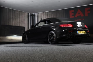 Mercedes-Benz C-Klasse Mercedes-Benz C-klasse Cabrio 180 AMG 63 Edition Look / AUT / Cruise Control / Camera / F1 Flippers / Navi / Led / Pdc / Xenon - afbeelding nr 3