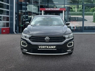 Volkswagen T-Roc Volkswagen T-Roc 1.5 TSI DSG SPORT TREKHAAK/CAMERA/NAVI/CARPLAY/ACC/STOELVERW/E-KLEP - afbeelding nr 2