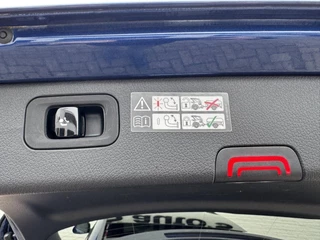 Mercedes-Benz C-Klasse Mercedes-Benz C-klasse 300 e AMG Line Adaptive cruise control Climate control Navi Apple / Android Leder/Alcantara - afbeelding nr 26