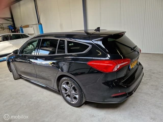 Ford Focus Ford Focus Wagon 1.0 EcoBoost Hybrid ST Line Business 106291 km - afbeelding nr 9