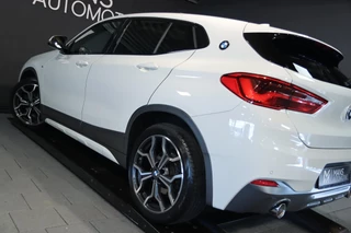 BMW X2 BMW X2 xDrive20i M Sport / PANODAK / KEYLESS / ALCANTARA / STUUR+STOELVERW / 19'' - afbeelding nr 3