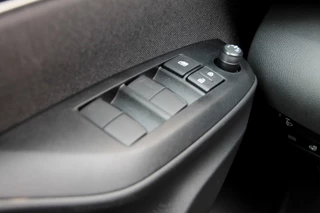 Toyota Yaris Toyota Yaris 1.5 Hybrid 115 Team Player - 93 pk **Camera / Carplay - afbeelding nr 22