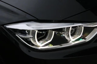 BMW 3 Serie BMW 3-serie Touring 318i |M-SPORT| Shadowline Led Stoelverw Navi Pdc Xenon Sportzetels 110000KM BJ2017 - afbeelding nr 14