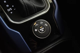Volkswagen T-Roc CAMERA/BEATS/AKRAPOVIC/TREKHAAK - afbeelding nr 44