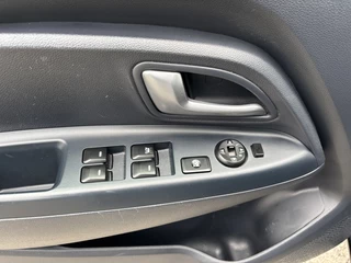 Kia Rio Kia Rio 1.2 CVVT Dream Team Navi Camera Parkeersensoren - afbeelding nr 14