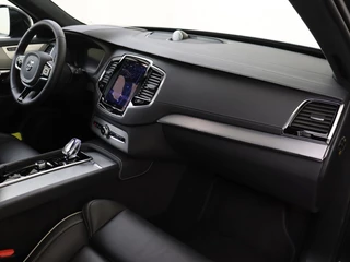 Volvo XC90 Volvo XC90 T8 AWD Ultimate Dark | Luchtvering | Trekhaak | Panoramadak | - afbeelding nr 13