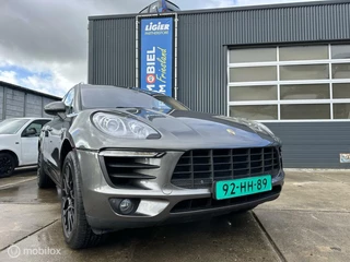 Porsche Macan Porsche Macan 3.0 S met boekjes! Prachtige auto! 149dkm! - afbeelding nr 32