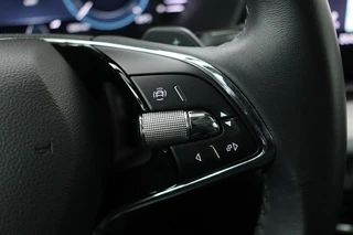 Škoda Octavia Skoda Octavia 1.0 e-TSI Business Edition Plus |  Stoelverwarming | Trekhaak | Camera | Adaptive cruise | Memory | Carplay | Side Assist | Full LED | Keyless | Park Assist | Navigatie - afbeelding nr 21