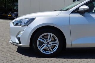 Ford Focus Ford Focus 1.0 Ecoboost. Tend Edition Business NAVI, Winterpack, PDC - afbeelding nr 23