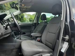 Volkswagen Golf Volkswagen Golf 1.0 TSi 115pk Airco Navigatie Bluetooth App-Connect Adaptieve Cruise-control Trekhaak - afbeelding nr 6