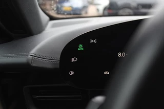 Porsche Taycan Porsche Taycan 4S Performance 84 kWh / SoH 90% / Panoramadak / Camera / Luchtvering / Achterasbesturing / 20'' / Bose / Sportchrono / ACC / Stuurverwarming / Warmtepomp / DAB / Stoelverwarming - afbeelding nr 28