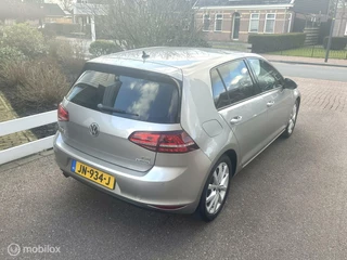 Volkswagen Golf Volkswagen Golf 1.0 TSI 116 pk Comfortline NAVIGATIE BLUETOOHT ACHTERUITRIJCAMERA PRIVACY GLAS MOOIE AUTO!! - afbeelding nr 4