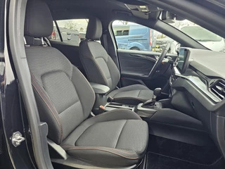 Ford Focus Ford Focus 1.0 EcoBoost Hybrid ST Line Automaat | Adaptive cruise control | Winter Pack | Achteruitrijcamera - afbeelding nr 9