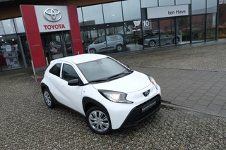 Toyota Aygo Toyota Aygo X 1.0 VVT-i MT 72PK Play | Apple CarPlay® & Android Auto™ | Airco - afbeelding nr 33
