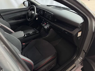 Hyundai Tucson Hyundai Tucson NIEUWE AUTO 1.6 T-GDI PHEV 252PK 4WD N-LINE SKY PANO. 360.CAMERA ELEK.KLEP ELEK.STOEL/GEHEUG.VERWARMD SUBWFR 19''LMV ZWARTE HEMEL HEADUP STOELKOELING STUURVERW. PLUG IN HYBRIDE - 5 JAAR GARANTIE 4X4 - afbeelding nr 36