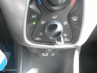 Peugeot 108 Peugeot 108 1.0 e-VTi Blue Lion - afbeelding nr 9