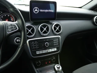 Mercedes-Benz A-Klasse Mercedes-Benz A-Klasse 180 Business Sol. | Achteruitrijcamera | Stoelverwarming | - afbeelding nr 30