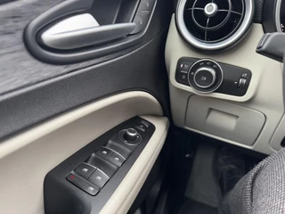 Alfa Romeo Stelvio Leder | Keyless | Elek. achterklep | Camera - afbeelding nr 31