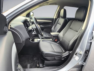 Mitsubishi Outlander Mitsubishi Outlander 2.0 PHEV Business Edition X-Line (122 PK) Keurig-Onderh. BOVAG-Garantie. NL-Auto. - afbeelding nr 16