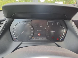 BMW 1 Serie | Navi | Sportinterieur | Stoelverw.| Head-up | Leder | M-Sport - Model 2020 - afbeelding nr 9
