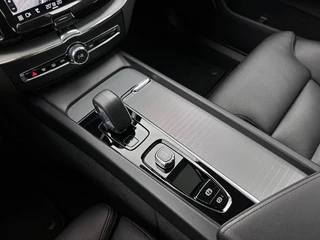 Volvo XC60 Volvo XC60 2.0 T6 AWD Plus Dark - afbeelding nr 9