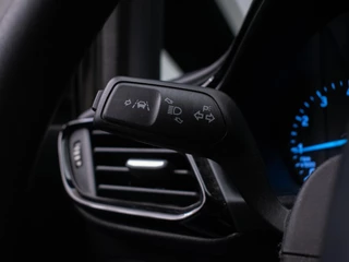Ford Fiesta Ford Fiesta 1.1 Sport (APPLE CARPLAY,NAVI,LED,PDC,ELECTRISCHE PAKKET,BLACK,BLUETHOOT,SPORTSTOELEN,GETINT,NETTESTAAT) - afbeelding nr 10