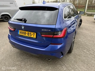 BMW 3 Serie BMW 3-serie Touring 330e High Executive M-SPORT - afbeelding nr 12