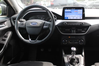 Ford Focus Ford Focus Wagon 1.0 EcoBoost Trend Edition Business / Apple CarPlay / Navigatie / Parkeerhulp V+A / Keyless / 16'' / Sportstoelen / Cruise Control - afbeelding nr 9