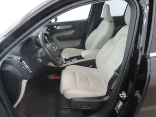 Volvo XC40 Volvo XC40 1.5 T5 Automaat-7 Recharge Inscription | Plug-in | 19 Inch | Panoramadak | Elek. stoelen | 360 graden camera | Standkachel - afbeelding nr 4