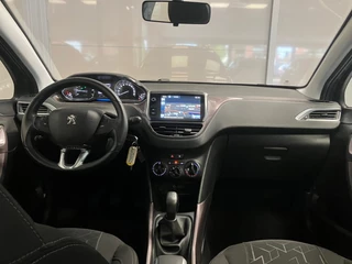 Peugeot 2008 Peugeot 2008 Active 1.2 PureTech | Panoramadak | Navigatie | Trekhaak | - afbeelding nr 2