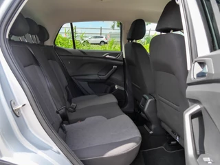 Volkswagen T-Cross Volkswagen T-Cross 1.0 TSI 116PK Automaat Life Edition | APPLE CARPLAY | CRUISE CONTROL | - afbeelding nr 17