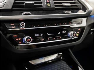 BMW X3 293Pk Automaat (GROOT NAVI, M STUUR, DEALER ONDERHOUDEN, SFEERVERLICHTING, STUURWIEL VERWARMD, SPORTSTOELEN, GETINT GLAS, CRUISE, NIEUWE APK, NIEUWSTAAT) - afbeelding nr 9