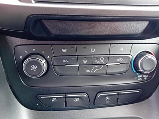 Ford Transit Connect Ford Transit Connect 100pk L2 Trend Automaat  Trekhaak Airco Navigatie Cruise Control - afbeelding nr 19