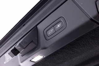 Volvo V90 Volvo V90 2.0 T6 AWD Inscription | PANORAMA | B&W Audio | Hud | Nappa Leder | Trekhaak - afbeelding nr 19