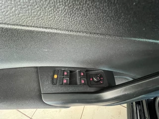 Volkswagen Polo Volkswagen Polo 1.0 TSI Comfortline Business R LINE NL AUTO Virtual Cockpit - afbeelding nr 15
