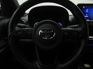Toyota Yaris Cross Toyota Yaris Cross 1.5 Hybrid Adventure automaat | CarPlay | Navigatie | Parkeersensoren | Achteruitrijcamera | Stoelverwarming | LED verlichting | Elektrische kofferklep - afbeelding nr 23