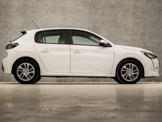 Peugeot 208 Peugeot 208 1.2 PureTech Sport (APPLE CARPLAY, GROOT NAVI, 360 CAMERA, LM VELGEN, SPORTSTOELEN, LANE ASSIST, LED KOPLAMPEN, PARKEERSENSOREN, NIEUWE APK, NIEUWSTAAT) - afbeelding nr 4