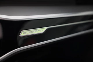 Audi A6 Audi A6 Limousine 55 TFSI e Quattro S6 Look / Head Up / Memory / Acc / F1 / Lane Assist / Elek Stoelen / Open Pano / Matrix / Pdc - afbeelding nr 34